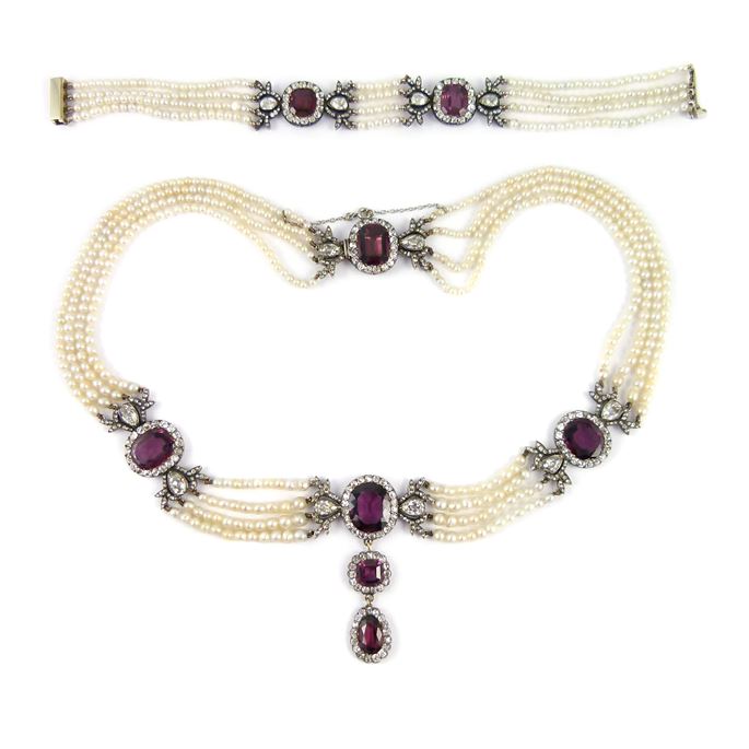 Garnet, diamond and pearl necklace and bracelet | MasterArt